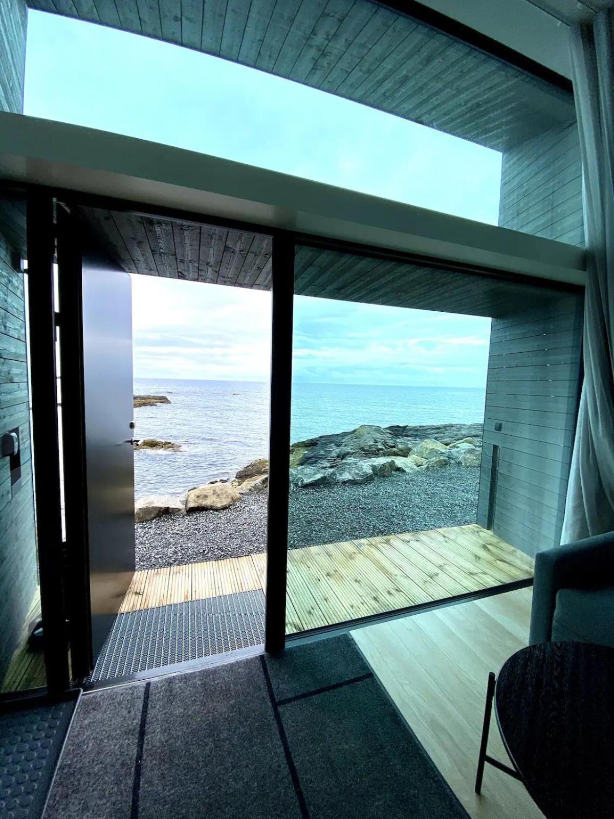 High End Sea Cabins At A In Lofoten Москенес Екстериор снимка